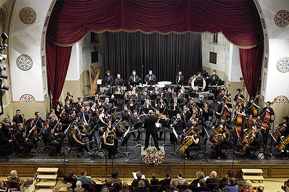התזמורת-הסימפונית-מנדי-רודן-של-האקדמיה-למוזיקה-ולמחול.jpg