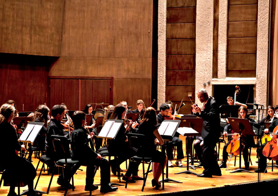 תזמורת-האקדמיה-למוסיקה-ומחול-ירושלים-יחצ.jpg