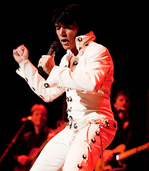 One-night-of-ELVIS-צילום-Richard-Walter.jpg