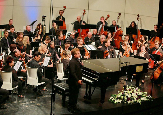 התזמורת--הסימפונית-רמת-גן-ואלכס-וסרמן-יחצ.jpg