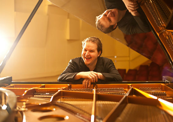 Lukas Vondracek credit Irene Kim.jpg