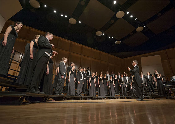 מקהלת האוניברסיטה של דלאוור.jpg